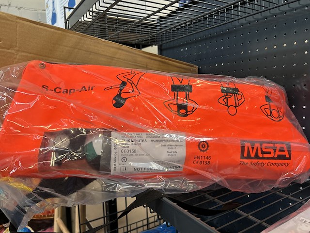3x air masker met gevulde cilinder, msa, s-cap-air 15 - afbeelding 1 van  5