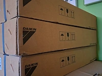 3x airco binnenunit met plafondpaneel daikin, ffq25c2veb/byfq60c2w1w - afbeelding 9 van  11