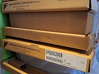 3x airco binnenunit met plafondpaneel daikin, ffq25c2veb/byfq60c2w1w - afbeelding 10 van  11