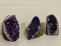 3x amethist druse staand/liggend, paars - afbeelding 1 van  5