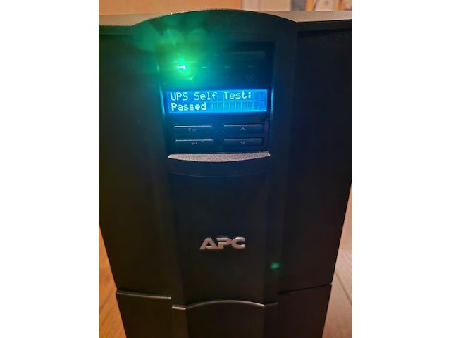 3x apc back-ups pro 1200 – nieuw in doos met nieuwe accu’s - afbeelding 3 van  6