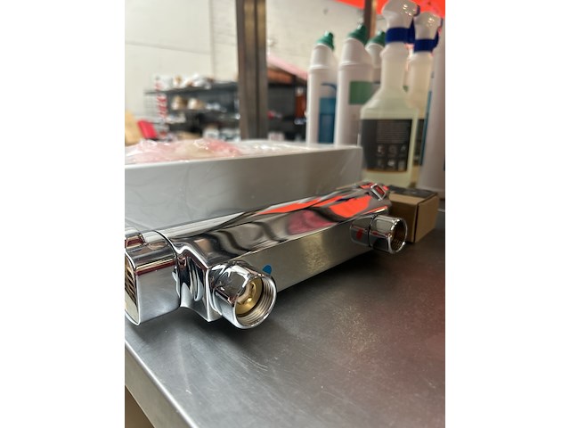 3x badkameraccessoires w.o. hoekstopkraan, wastafel - afbeelding 3 van  5