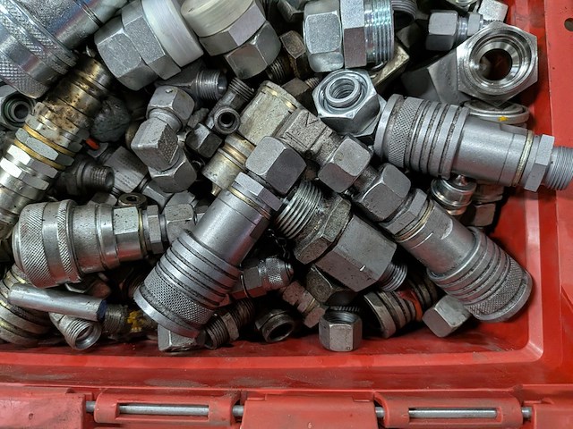 3x bak hydrauliek koppelingen en snelsluitingen - afbeelding 5 van  10