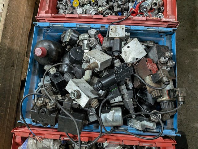 3x bak hydrauliek koppelingen en snelsluitingen - afbeelding 8 van  10