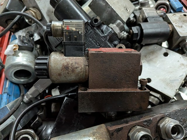 3x bak hydrauliek koppelingen en snelsluitingen - afbeelding 9 van  10