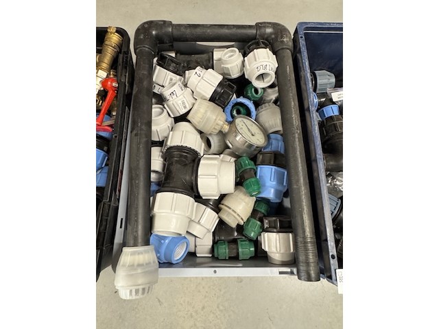 3x bak klemkoppelingen, afsluiters en meters, grijs - afbeelding 3 van  9