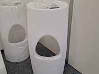 3x barkruk en kubus met led verlichting wit - afbeelding 2 van  9