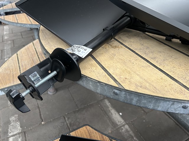 3x beeldscherm, 1x monitorbeugel, samsung - afbeelding 3 van  5