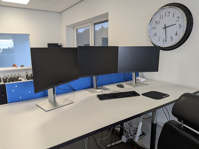 3x beeldscherm hp - afbeelding 1 van  9