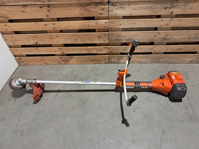 3x benzine bosmaaier, husqvarna - afbeelding 12 van  28