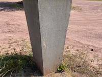 3x betonnen bloembak - afbeelding 1 van  4