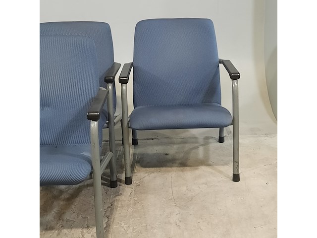 3x bezoekersstoel en 1x bureaustoel in onderdelen - afbeelding 6 van  7