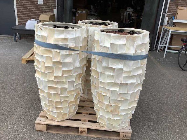 3x bloempotten, gevuld met hydro korrels, wit/beige - afbeelding 1 van  3