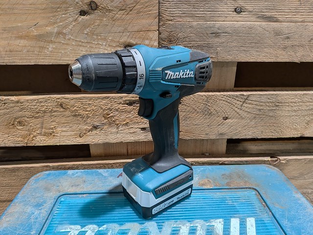 3x boor-/schroefmachine, makita, incl. accu's en acculader - afbeelding 13 van  16