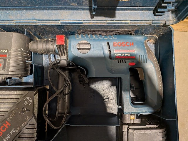 3x boorhamer, bosch, gbh, incl. accu's en acculaders - afbeelding 8 van  14