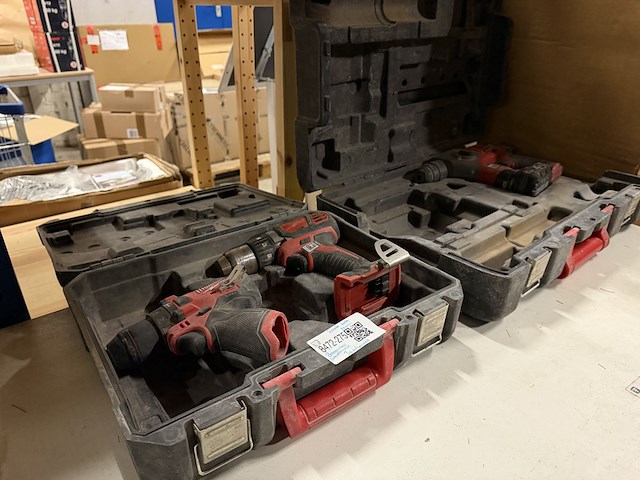 3x boormachine, schroefmachine, 2x koffer, 1x accu milwaukee - afbeelding 1 van  5