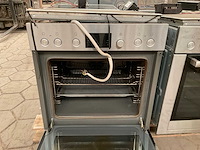 3x bosch, 1x siemens kookplaat met oven (4x) - afbeelding 3 van  4