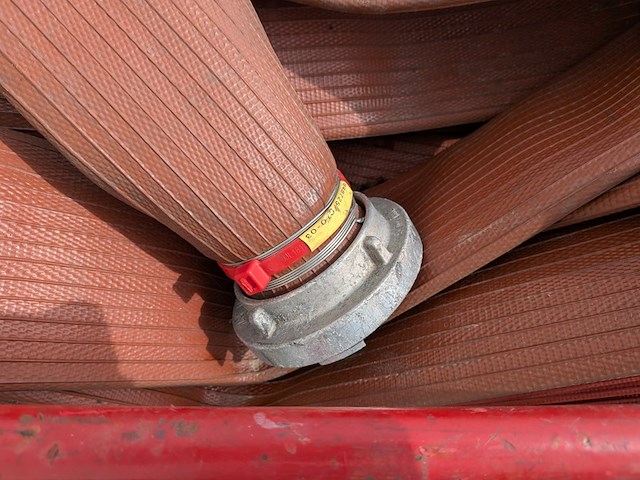 3x brandslangwagen met partij brandslangen - afbeelding 6 van  7