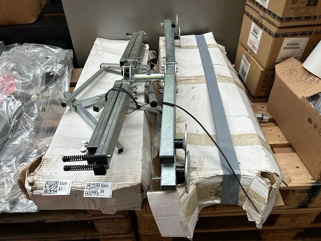 3x buizenafroller vloerverwarming, uponor, telescop-uncoiler 1058662 - afbeelding 1 van  5