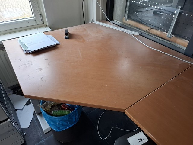 3x bureau met 2x bureaustoel - afbeelding 7 van  11