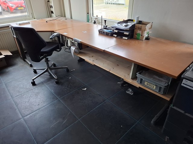 3x bureau met 2x bureaustoel - afbeelding 8 van  11