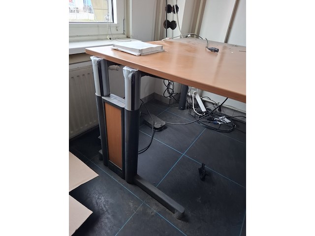 3x bureau met 2x bureaustoel - afbeelding 9 van  11