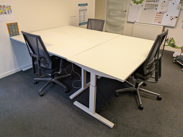 3x bureau met 3x bureaustoel - afbeelding 2 van  7