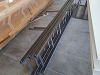 3x bureau met stalen onderframe - afbeelding 4 van  5