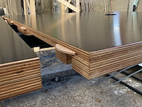 3x bureau met stalen onderframe - afbeelding 8 van  9