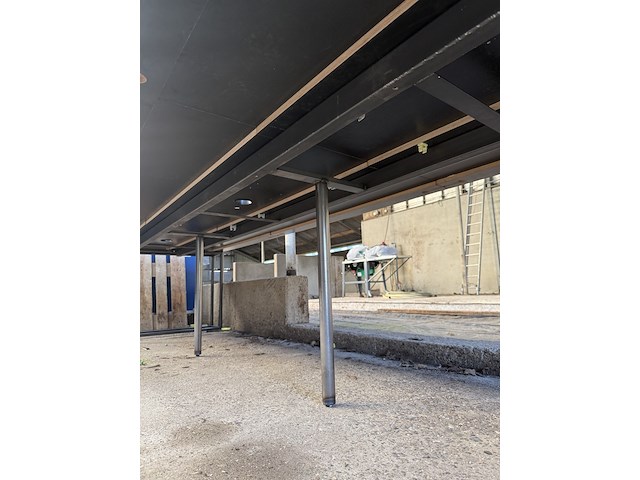 3x bureau met stalen onderframe - afbeelding 9 van  9
