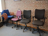 3x bureaustoel met 4x ontvangststoel - afbeelding 1 van  4