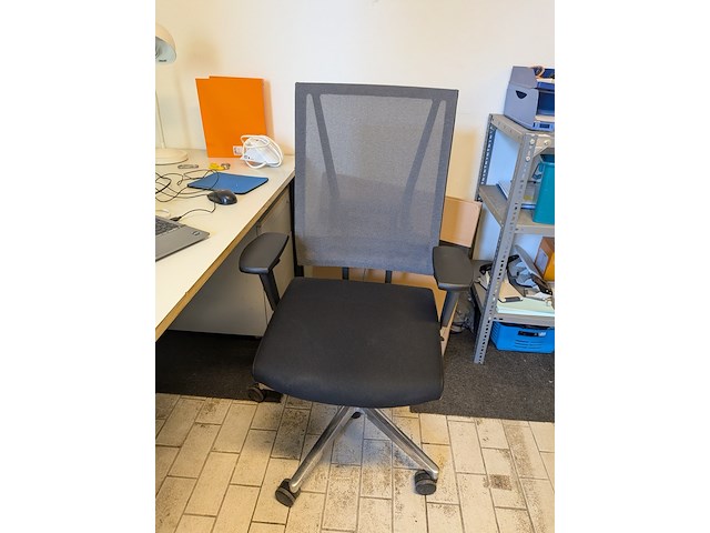 3x bureautafel met 2x bureaustoel en 4x stoel - afbeelding 3 van  12