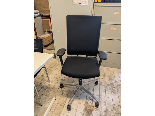 3x bureautafel met 2x bureaustoel en 4x stoel - afbeelding 12 van  12