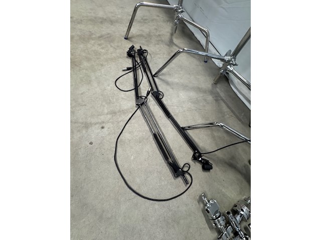 3x c-stand, met boom arm - afbeelding 4 van  5