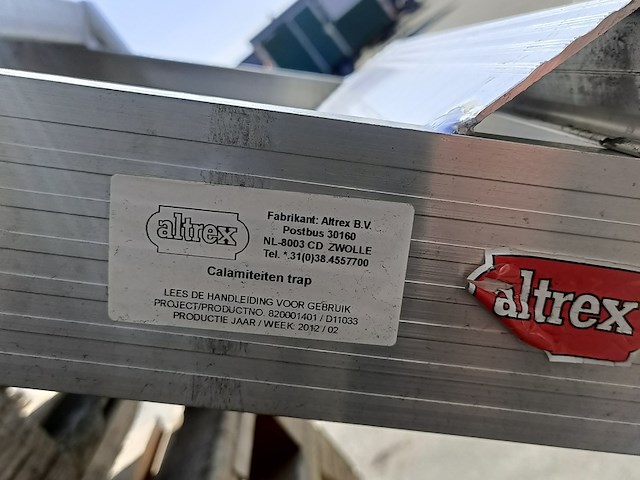 3x calamiteiten-/steigertrap, altrex, incl. gaaskrat - afbeelding 14 van  17