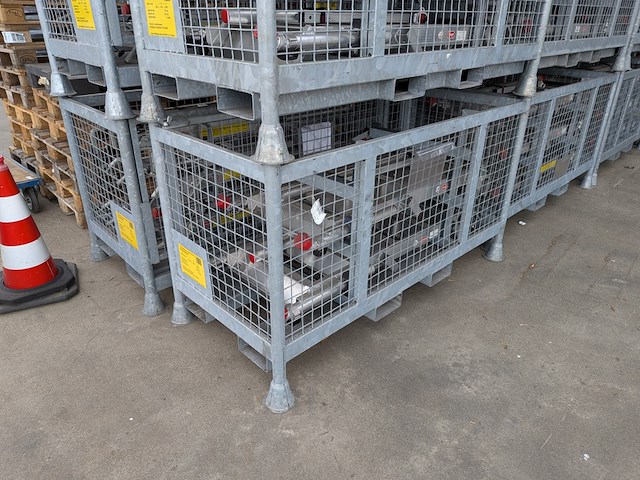 3x calamiteiten-/steigertrap, altrex, incl. gaaskrat - afbeelding 6 van  17