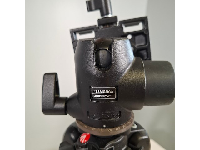 3x camerastatief, manfrotto, o.a. 468mgrc3 - afbeelding 3 van  11