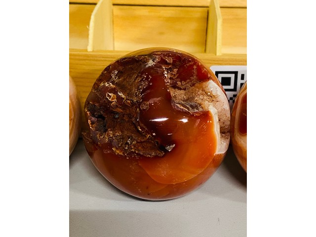 3x carneool bollen in houten bak - afbeelding 3 van  6