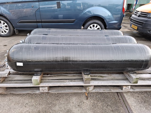 3x composiet gecomprimeerde waterstofcilinder worthington industries - afbeelding 2 van  7