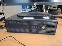 3x computer met beeldscherm en toetsenbord hp, hp pro 6300 sff i5, hp elitedesk 800 g1 sff i5 en hp elitedesk 800 g1, bouwjaar 2013 en 2016 - afbeelding 7 van  10