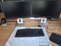 3x computer met beeldscherm en toetsenbord hp - afbeelding 3 van  11