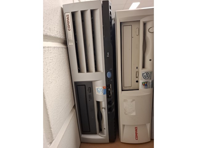 3x computer o.a. hp, compaq deskpro, compaq deskpro evo en hp 6300 sff i5, bouwjaar resp 2005, 2007 en 2013 - afbeelding 2 van  5