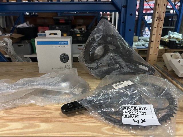3x crankstel, 1x cassette sprocket, w.o. shimano - afbeelding 1 van  6