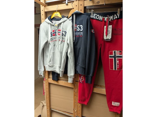 3x dames sweater en sportbroek, geographical norway, rood / blauw / grijs, mt l - afbeelding 1 van  1