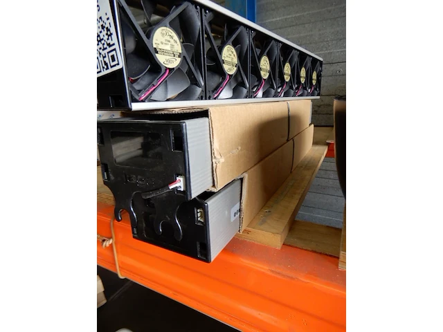 3x dbe radiatorventilator, jaga, dbh, grijs/zwart, 59x10x6cm - afbeelding 2 van  5