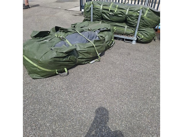 3x defensietent - afbeelding 6 van  7