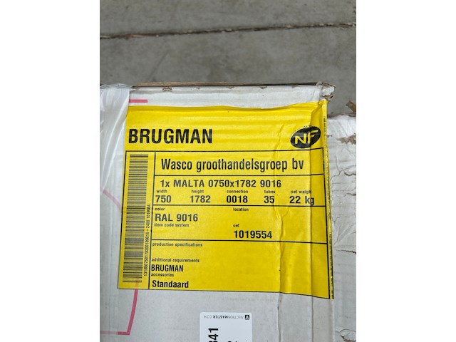 3x design radiator 1782x750 mm, wasco, ral 9016 - afbeelding 6 van  7