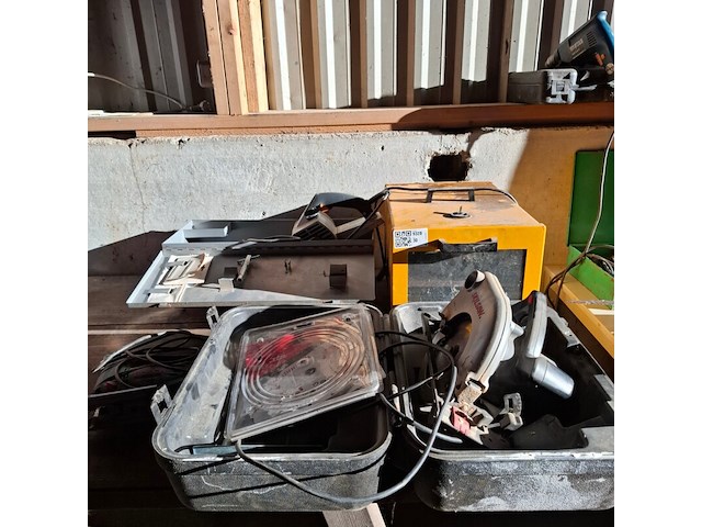 3x divers elektrisch gereedschap o.a. bosch, elu - afbeelding 1 van  16