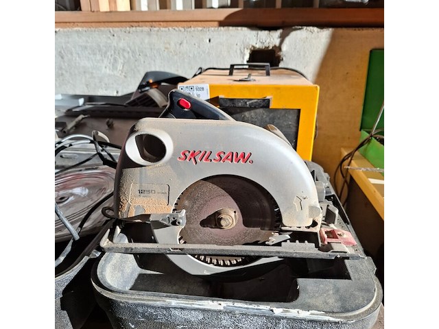 3x divers elektrisch gereedschap o.a. bosch, elu - afbeelding 12 van  16