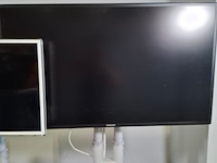 3x diverse beeldschermen, samsung, o.a. de4ps, ue32es6710 - afbeelding 5 van  12